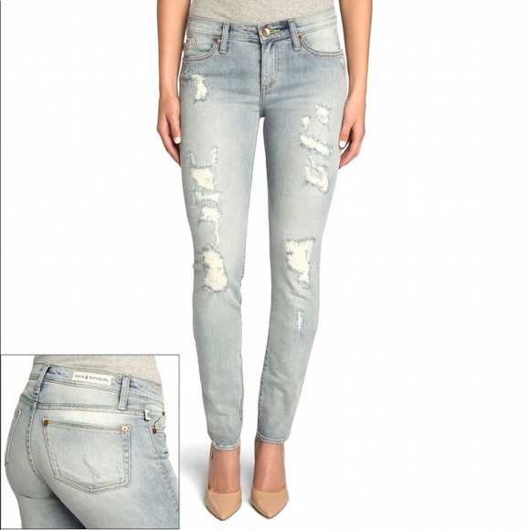 Rock & Republic Denim - Rock & Republic Light Wash Skinny Jeans Distressed